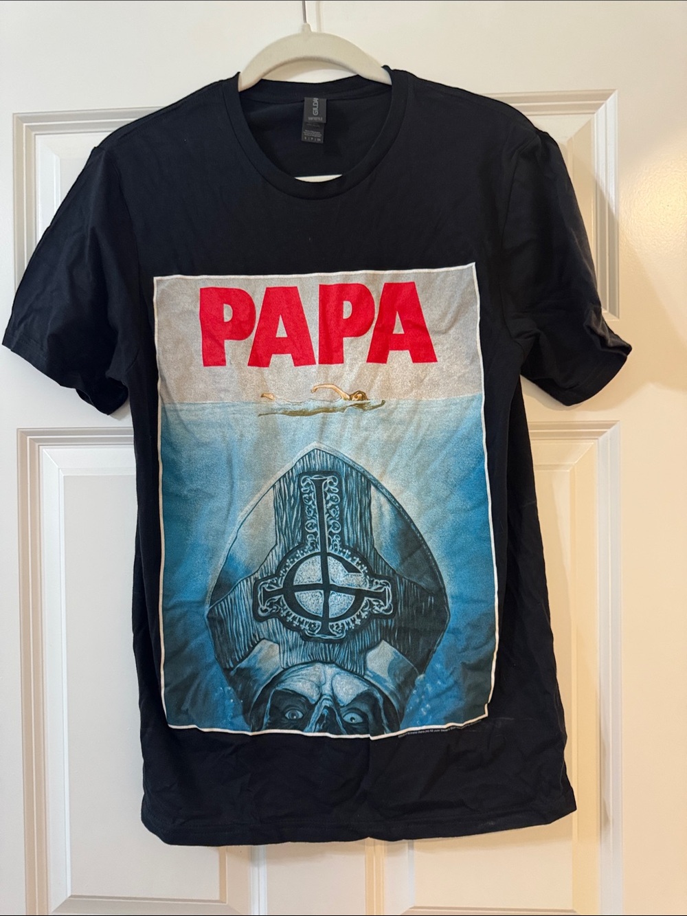 Black Short Sleeve Graphic Tee with Red "PAPA" Lettering